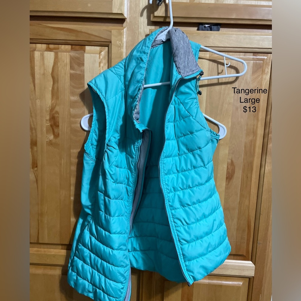 Teal puffer vest